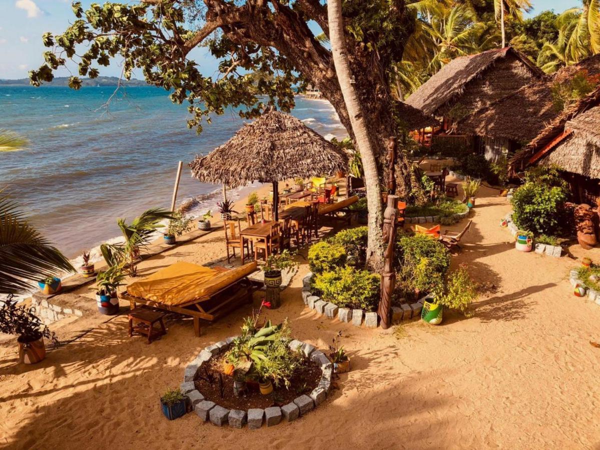 Floraly Komba Hotel - Nosy Komba Exterior photo